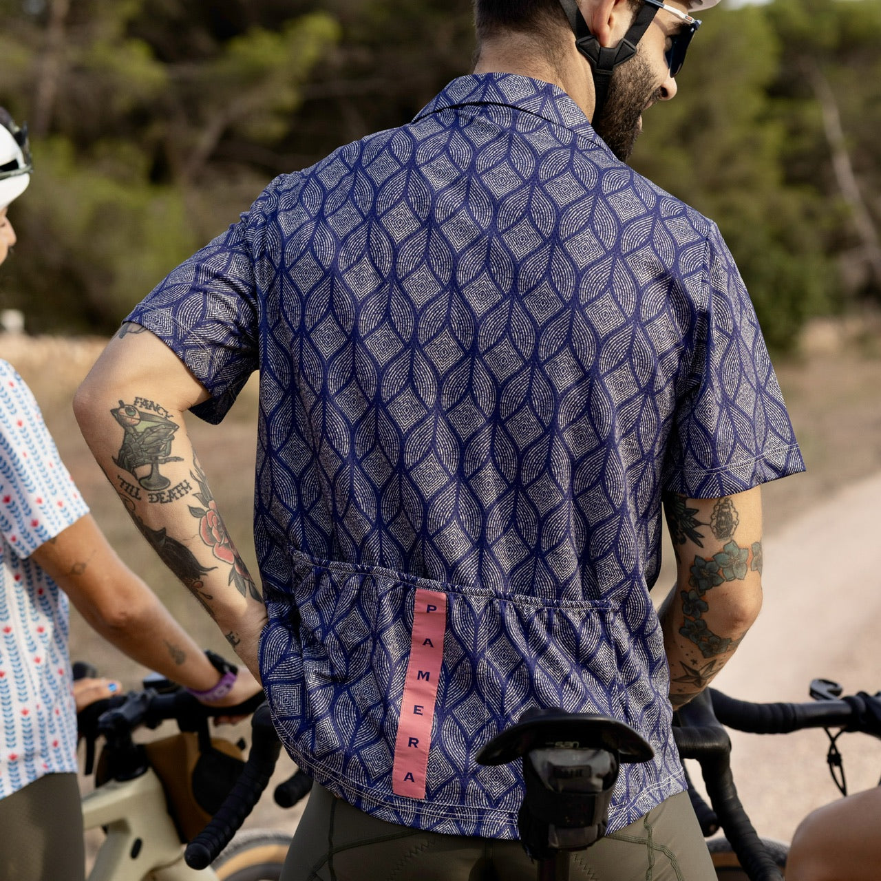 Pack mahiole (2 products): mahiole cycling shirt + cycling jacket.