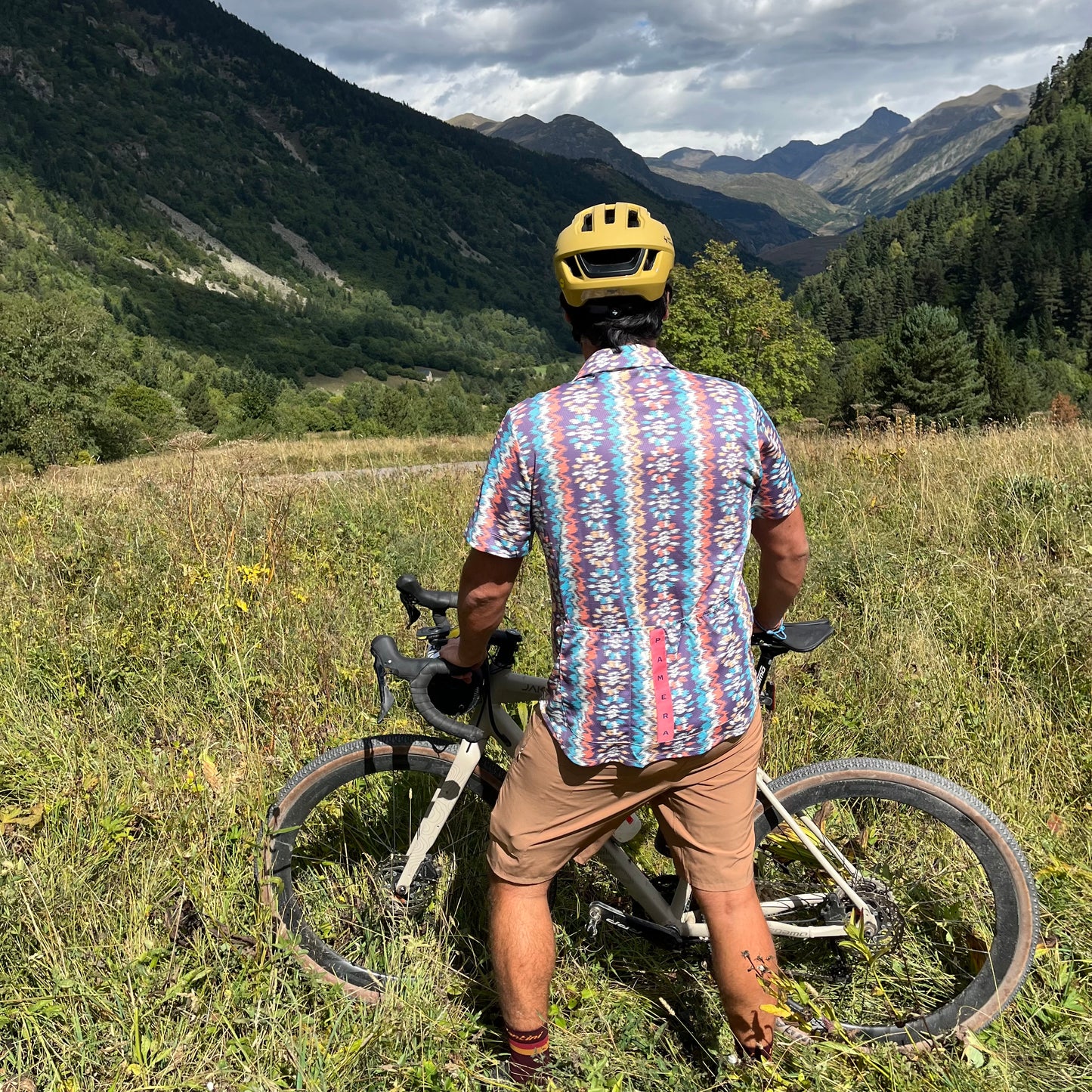 Makau camisa bici