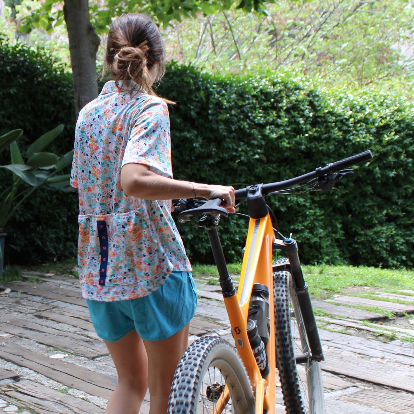 Alani cycling shirt